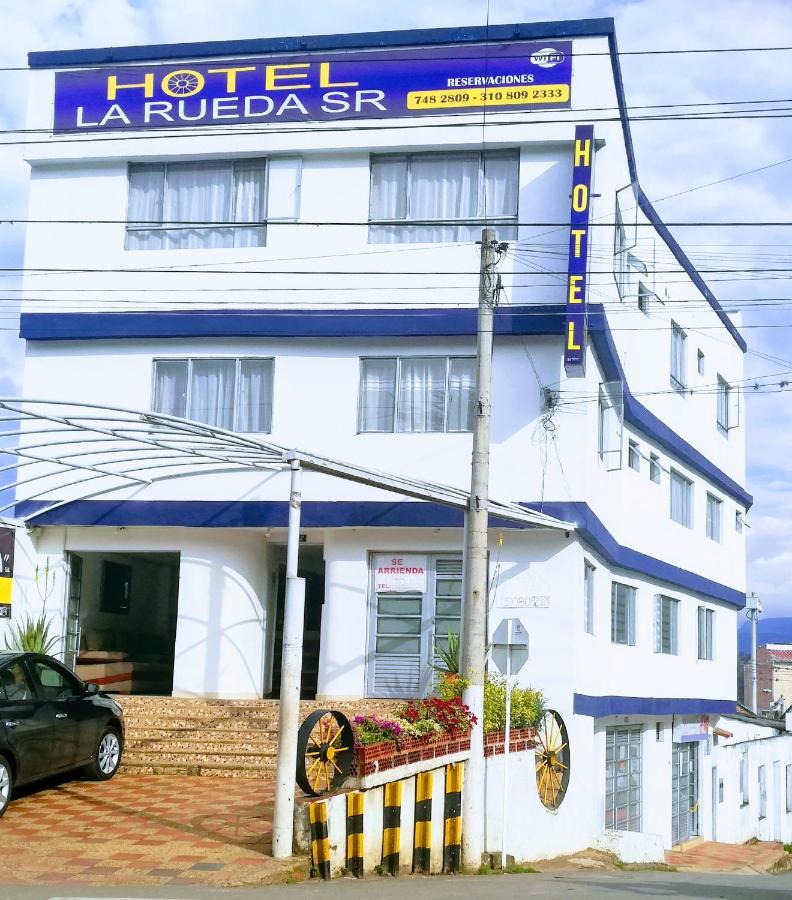 Hotel La Rueda Sr Barbosa  Zewnętrze zdjęcie